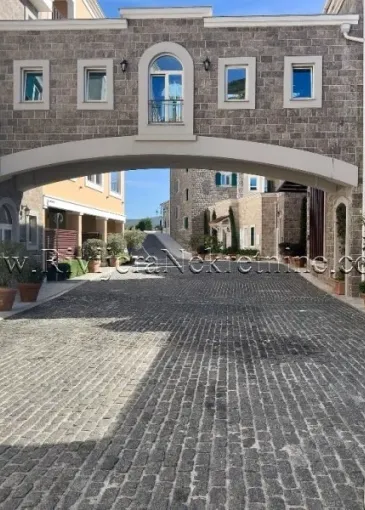 Wohnung zum Verkauf in Radovići