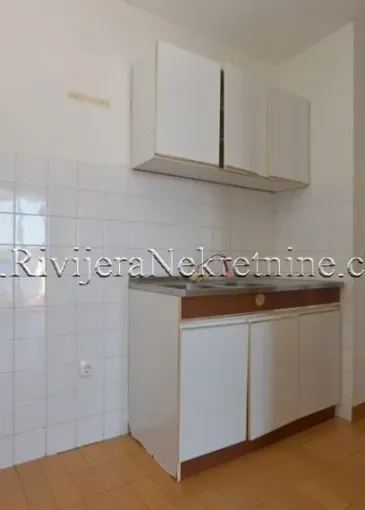 Apartment for sale in Igalo