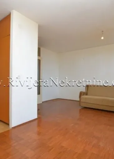 Apartment for sale in Igalo