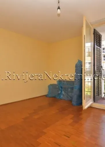 Apartment for sale in Igalo