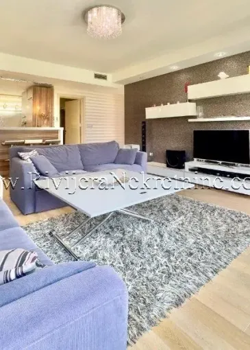 Apartment for sale in Dobrota