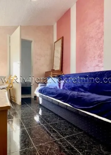 Apartment for sale in Prčanj