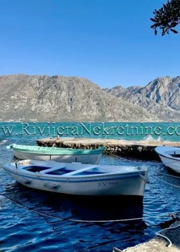 Apartment for sale in Prčanj