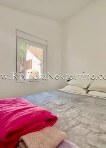 Apartment for sale in Prčanj