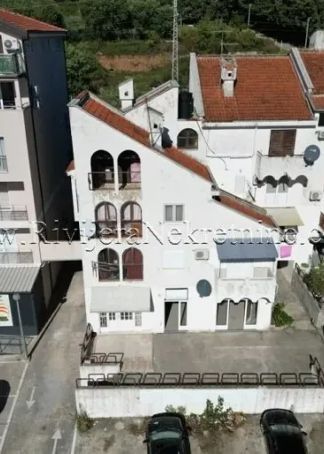 Business spaces for sale in Baošići