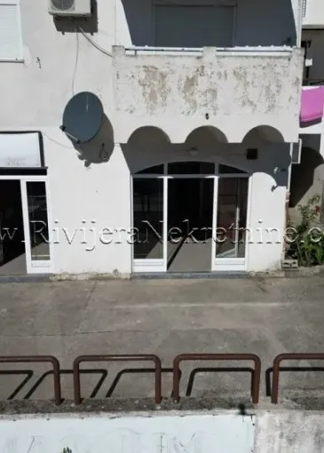 Business spaces for sale in Baošići