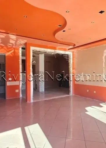 Business spaces for sale in Baošići