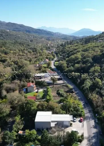 Business spaces satılık Sutorina'de 