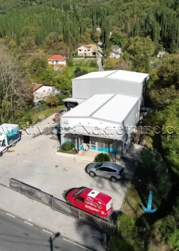 Business spaces на продају у Суторина