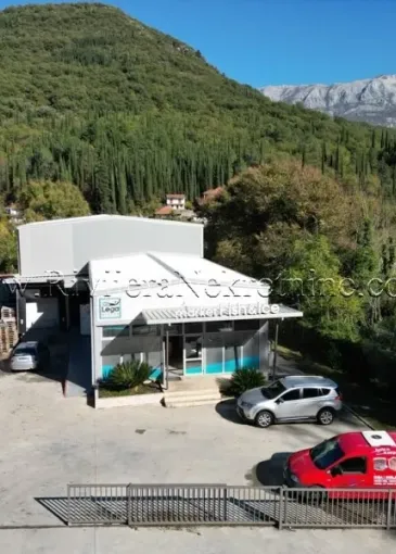 Business spaces на продају у Суторина