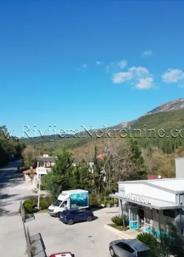 Business spaces на продају у Суторина