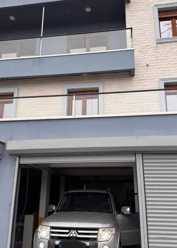 Business spaces for sale in Sveti Stefan