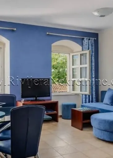 Hotel for sale in Igalo