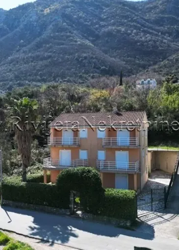 House for sale in Stoliv