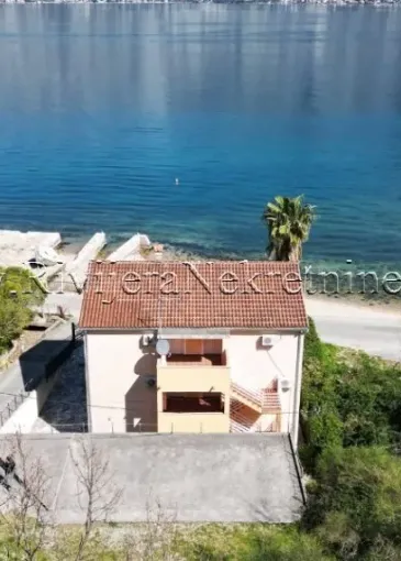 House for sale in Stoliv