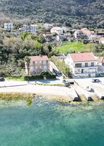 House for sale in Stoliv