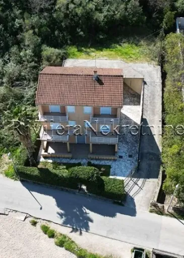 House for sale in Stoliv