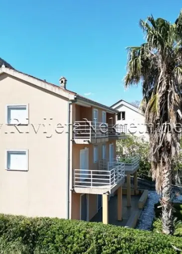 House for sale in Stoliv