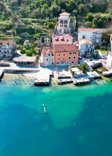 House for sale in Stoliv