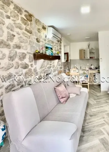 House for sale in Stoliv