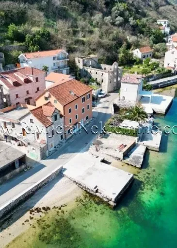 House for sale in Stoliv