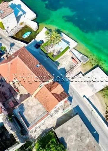 House for sale in Stoliv