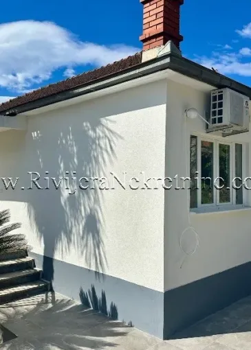 Haus zum Verkauf in Tivat