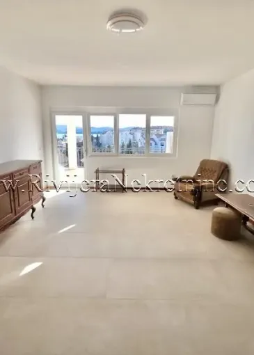 Haus zum Verkauf in Tivat