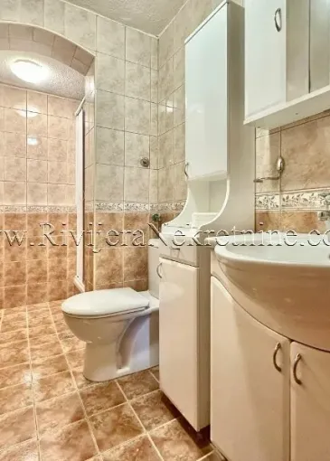 House for sale in Stoliv