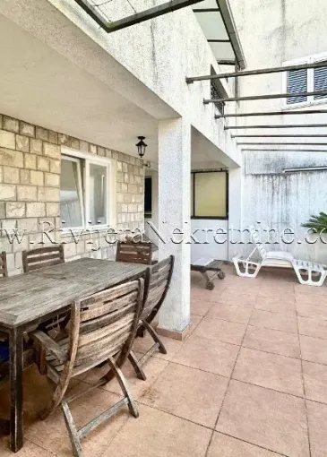 House for sale in Stoliv