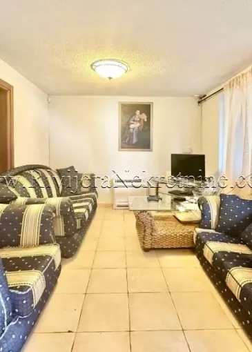 House for sale in Stoliv