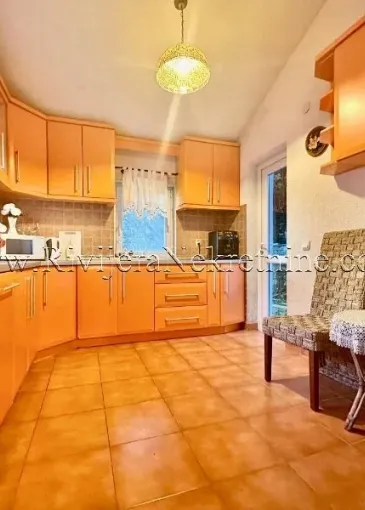 House for sale in Stoliv