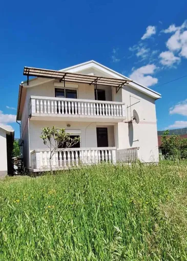 House for sale in Spuž