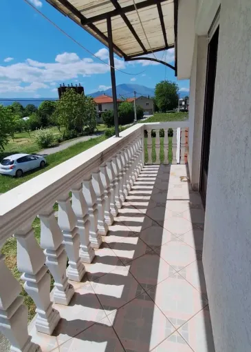 House for sale in Spuž
