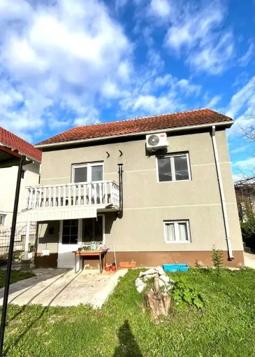 House for sale in Kosić