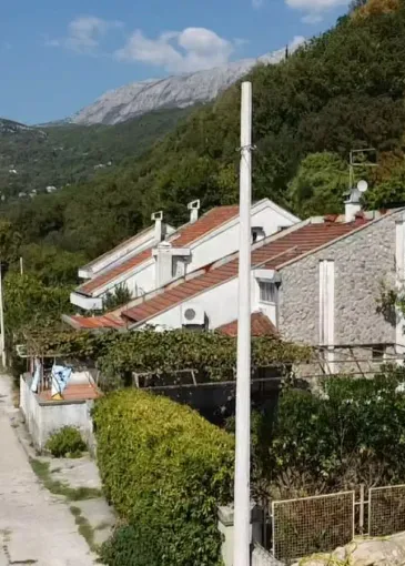 House for sale in Igalo
