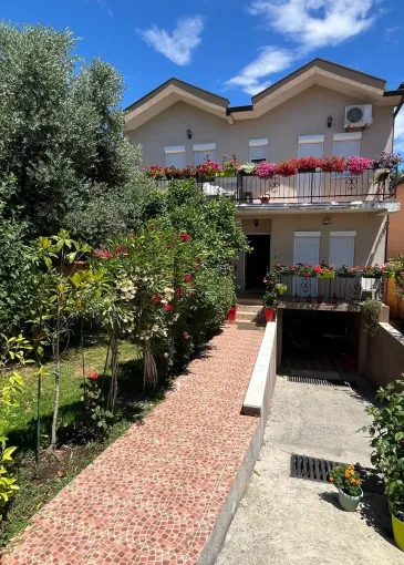 Casa en venta en Podgorica