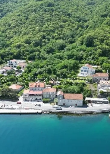 Casa en venta en Kostanjica