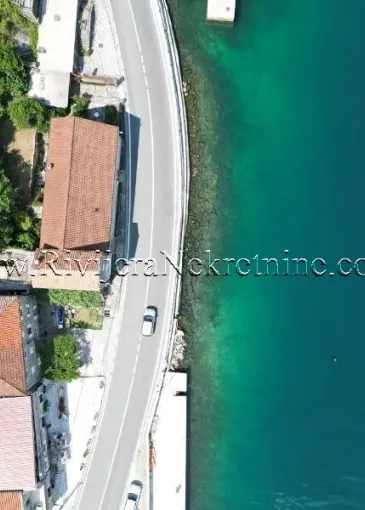 Casa en venta en Kostanjica