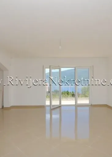 Casa en venta en Baošići