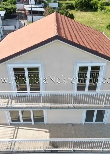 Casa en venta en Baošići