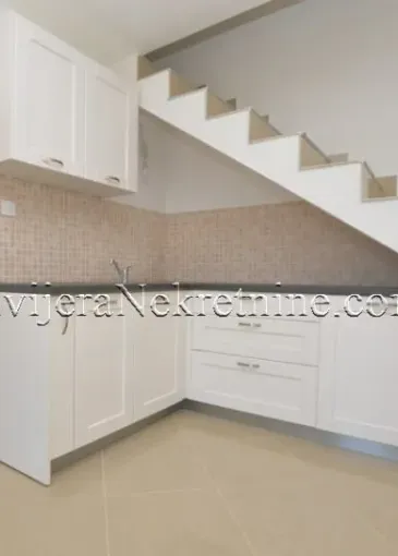Casa en venta en Baošići