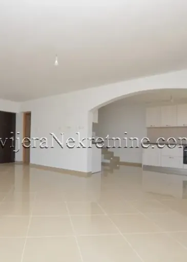 Casa en venta en Baošići
