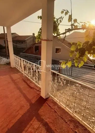 House for sale in Lepetane