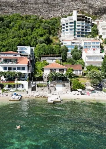 Ev satılık Njivice'de 