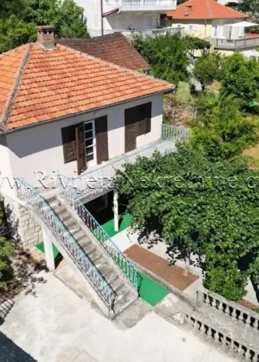 Ev satılık Njivice'de 
