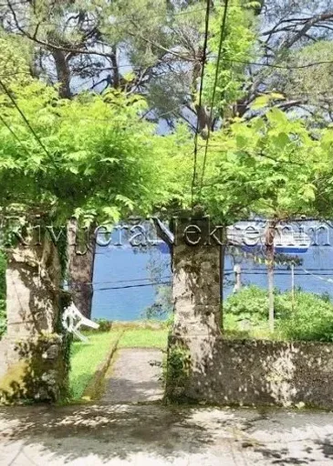 House for sale in Dobrota