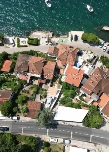 House for sale in Dobrota