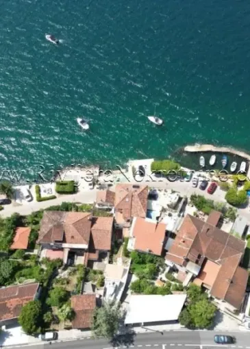 House for sale in Dobrota