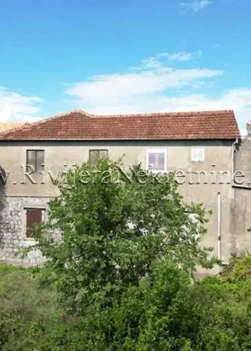 House for sale in Radovići